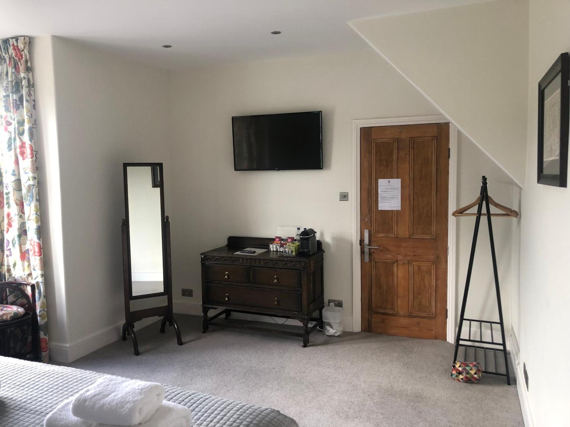 Avenue House * Bakewell
